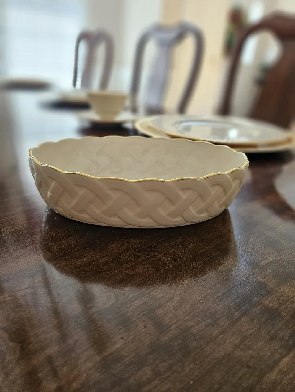 Lenox Ivory Lattice collection Oval Scolloped  Basket Weave Serving Dish